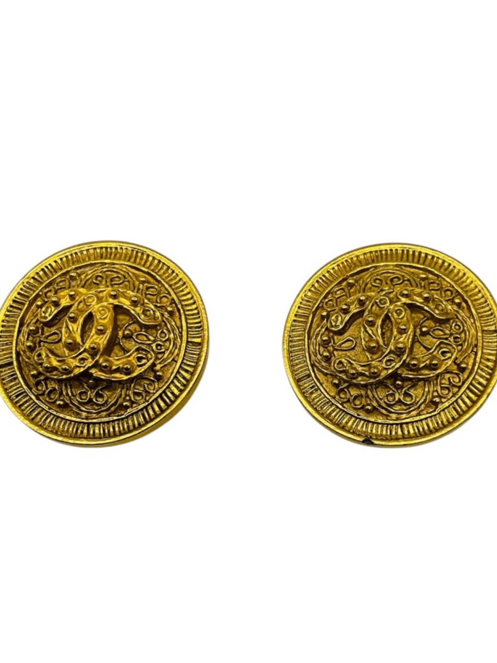 CHANEL VINTAGE 1994 GOLD CC LOGO CLIP ON EARRINGS